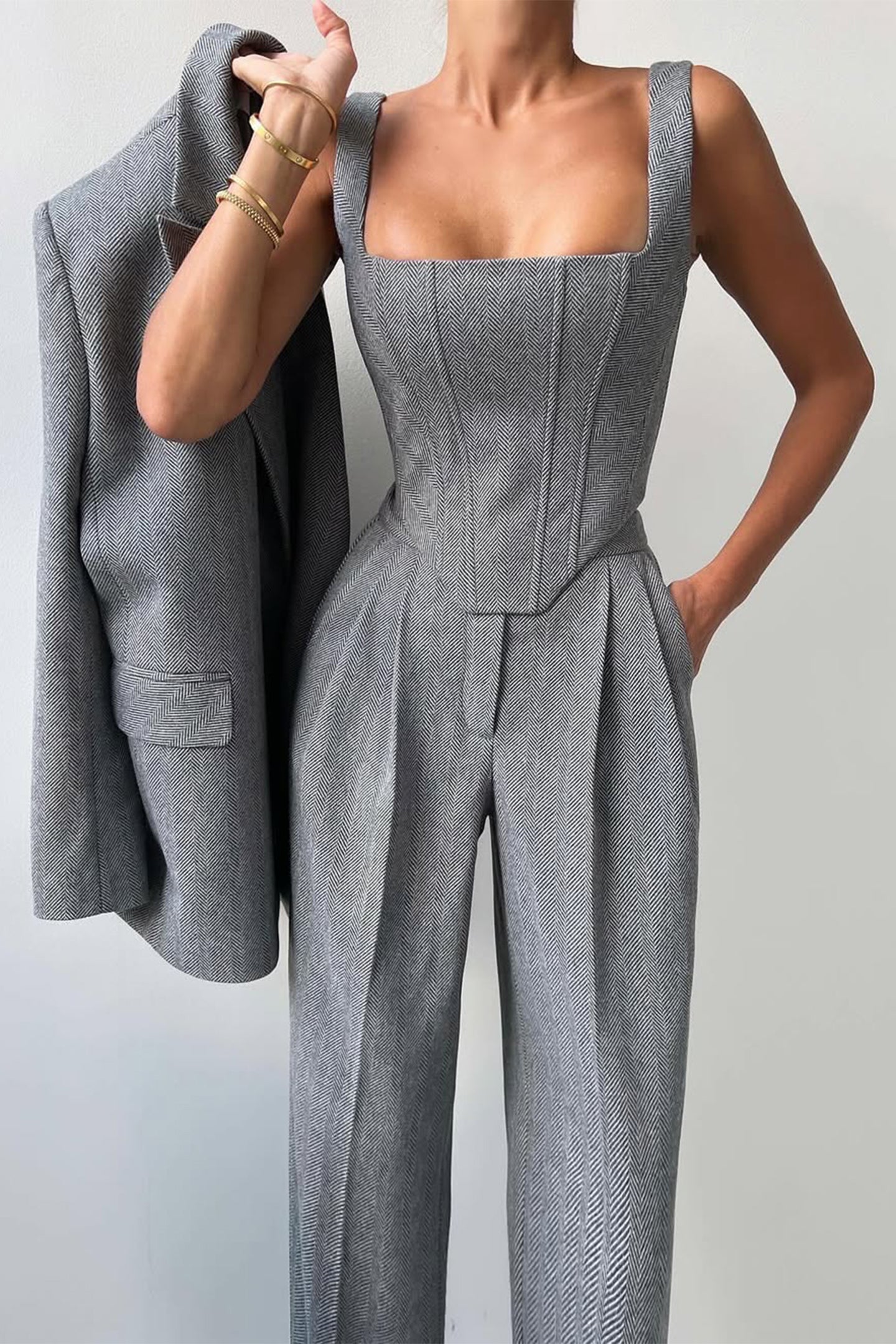 Grey blazer set from Isadora London – corset top with matching trousers and chic oversized blazer.