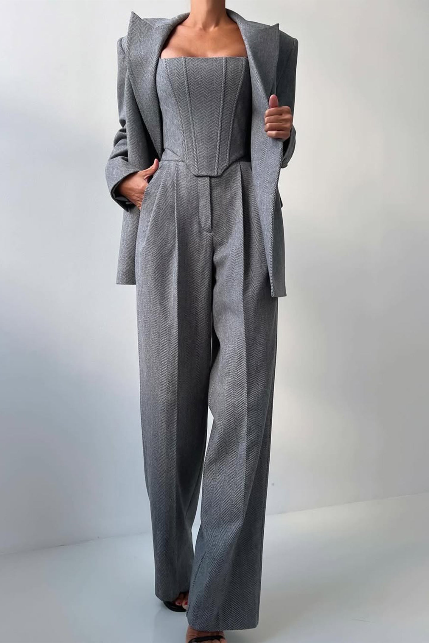 Full-length tailored grey blazer set by Isadora London – chic power-dressing for women.